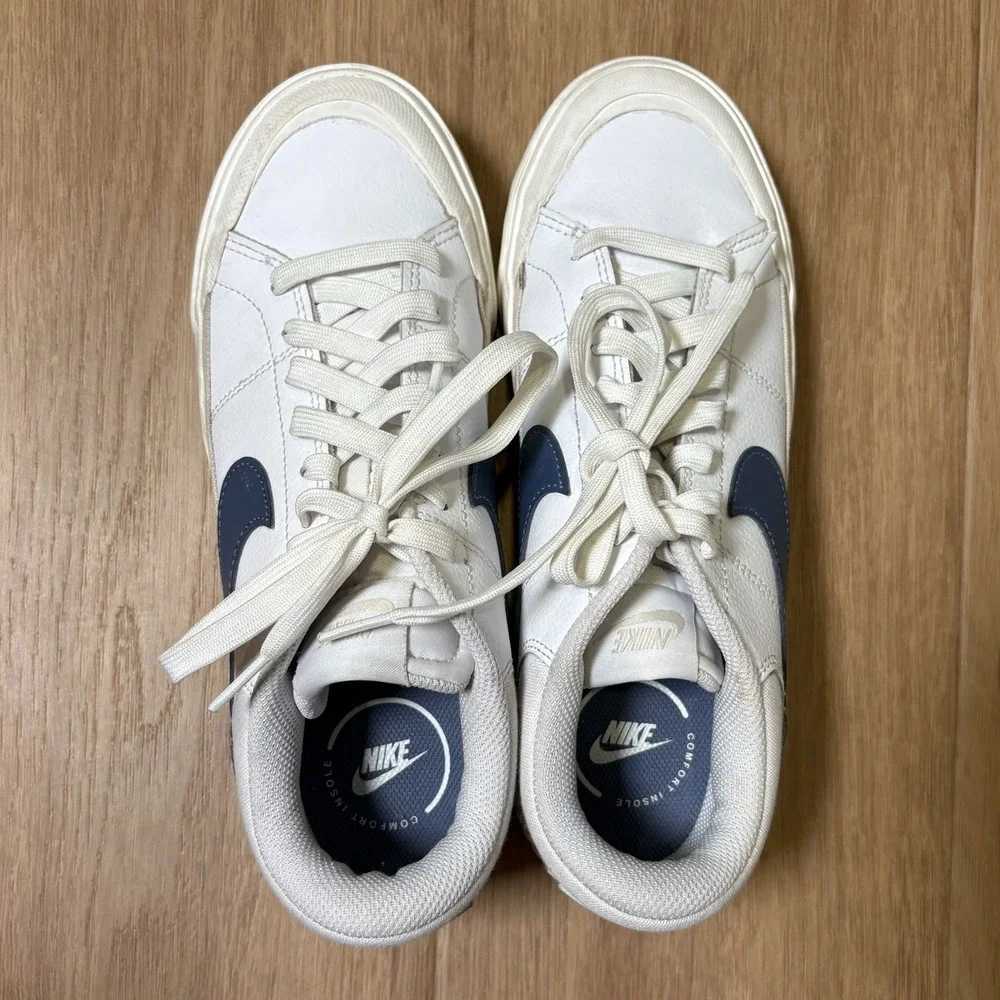 Nike court legacy